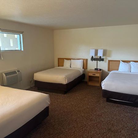 Big Bend Traveler'S Inn Great Bend 外观 照片