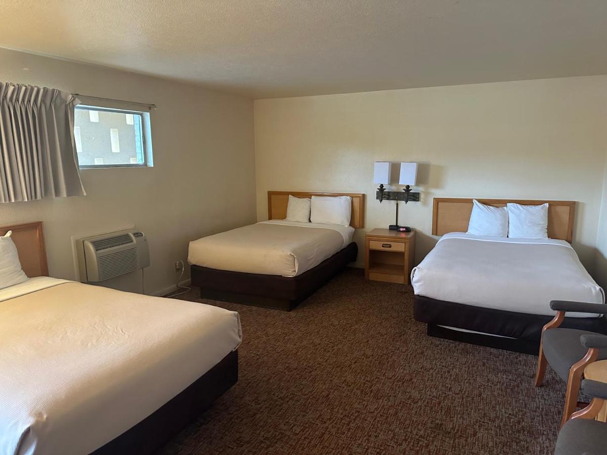 Big Bend Traveler'S Inn Great Bend 外观 照片
